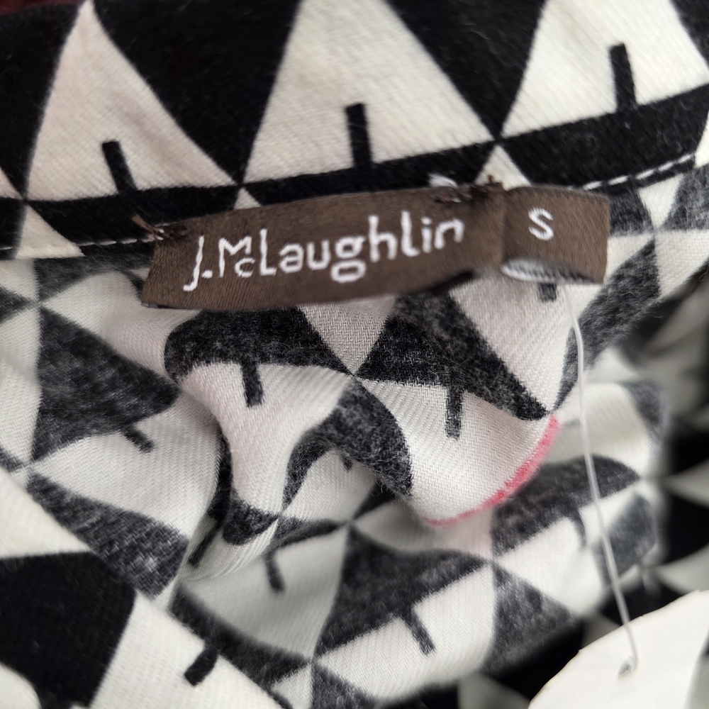 J. McLaughlin Black and White Hidden Santa Pajamas - Picture 11 of 12